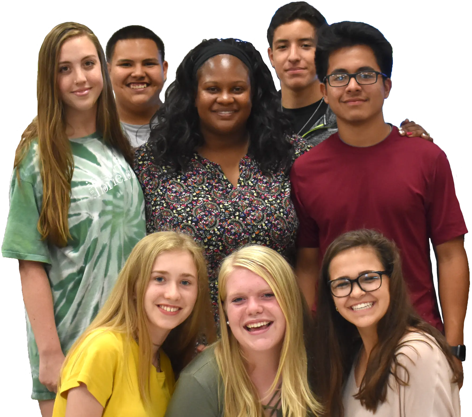 A group of teens smiling